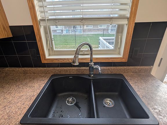 4th image of 290 Spruce Ridge Rd #27