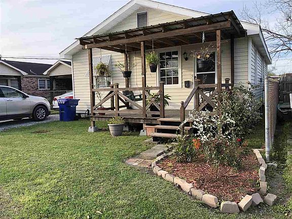 2nd image of 513 Poplar St