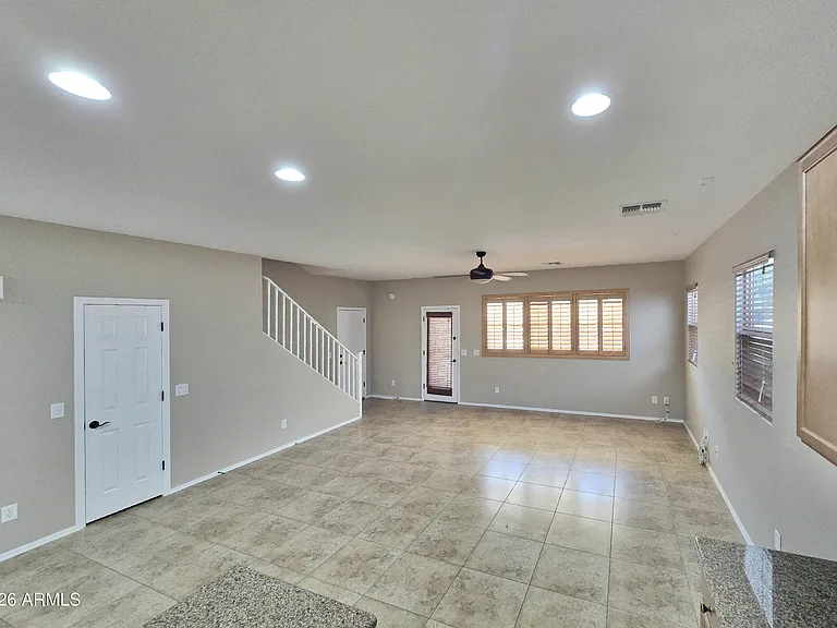 3853 E Branham Ln — Photo 4