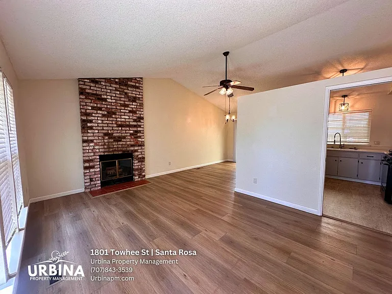 1801 Towhee Dr — Photo 3
