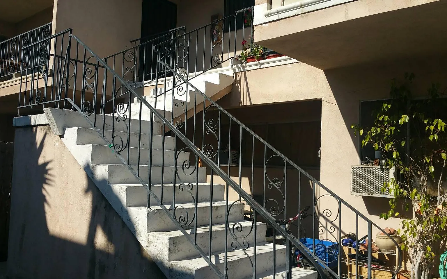 2 bed, 875 sqft, $2,100 — Photo 3