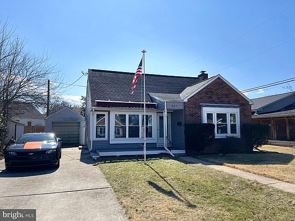 2nd image of 307 Norman Rd