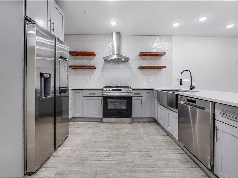 260 Palisade Ave #1 — Photo 1