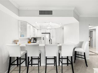 325 Dunes Blvd APT 404, Naples, FL 34110