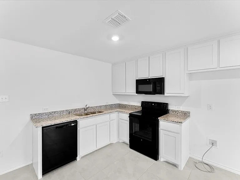 211 Herman Ln — Photo 9