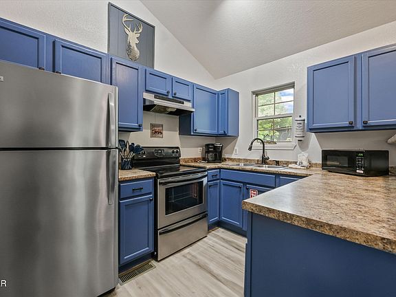 2nd image of 516 Proffitt Rd #2