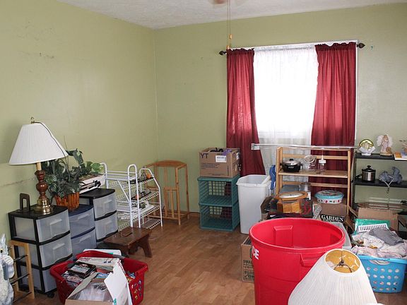 3rd image of 1316 W Charles St