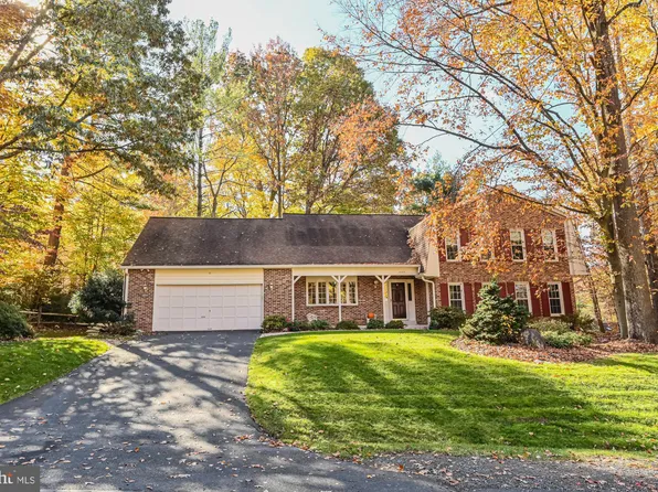 11125 Robert Carter Rd, Fairfax Station, VA 22039