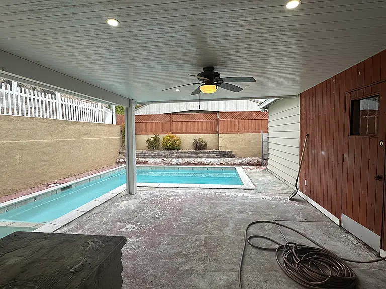 1454 El Prado Ave — Photo 2