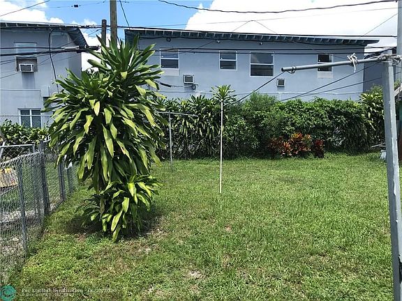 3rd image of 14330 NW 21st Ct