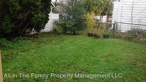 2nd image of 6337 N Curtis Ave