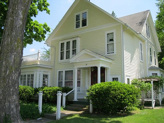 3rd image of 24 Church St S