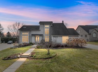 53652 Buckingham Ct, Utica, MI