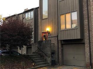 302 Elm Ct, Pittsburgh, PA