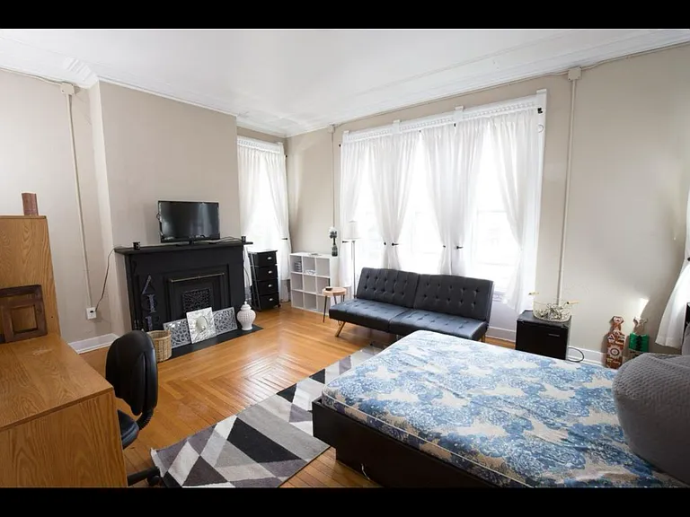 141 Front St — Photo 12