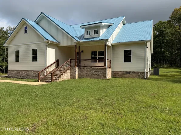 520 Gray Rock Vw, Pikeville, TN 37367