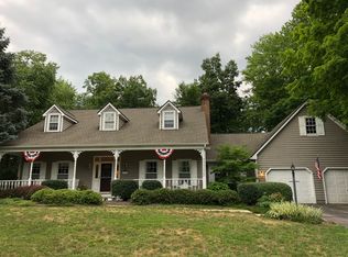 317 Eastchester Ct, Columbus, OH 43230
