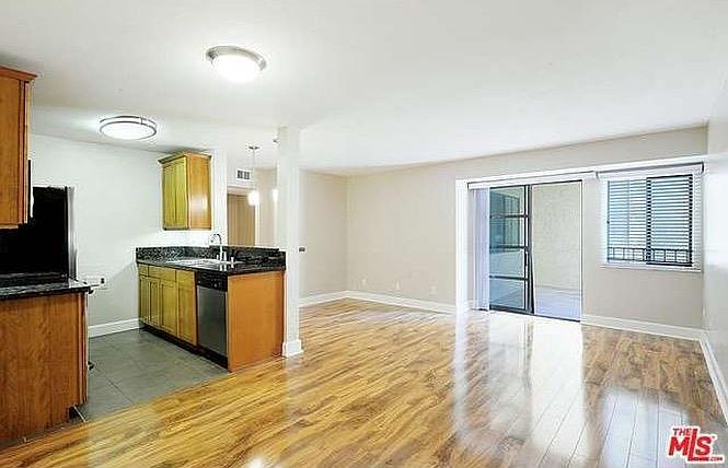 1st image of 10982 Roebling Ave APT 333