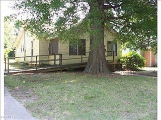 2nd image of 1633 Argonne Blvd