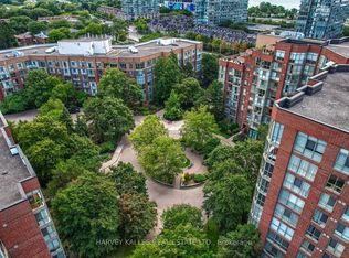 20 Southport St #521, Toronto, ON M6S 4Y8