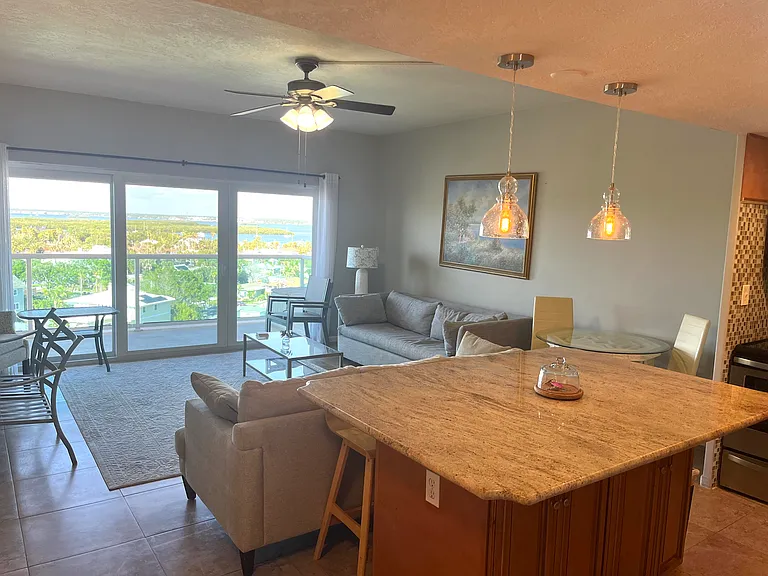 880 Mandalay Ave #802 — Photo 35