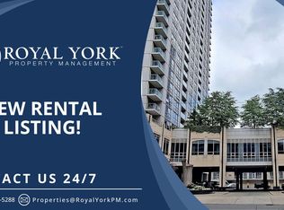 761 Bay St #2009, Toronto, ON M5G2R2