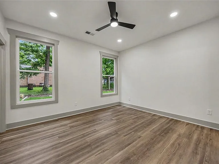 3 Forsyth St NE — Photo 12