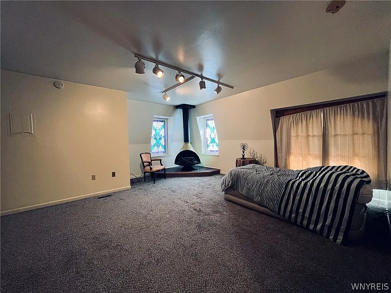 56 Linwood Ave — Photo 9