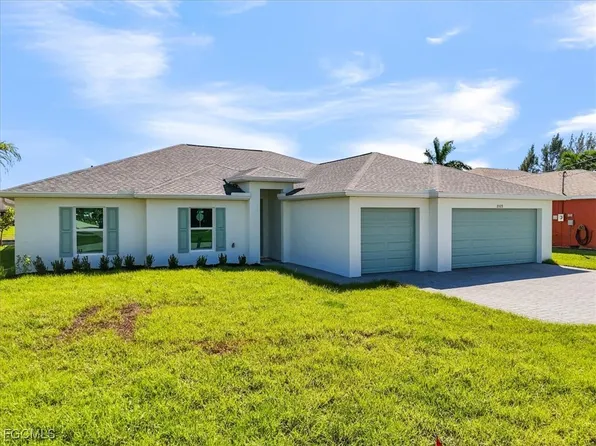2323 SW 5th Pl, Cape Coral, FL 33991