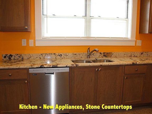 3rd image of 609 Hickory Ave APT C