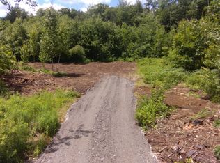 13-15 Burkettville Rd, Union, ME 04862