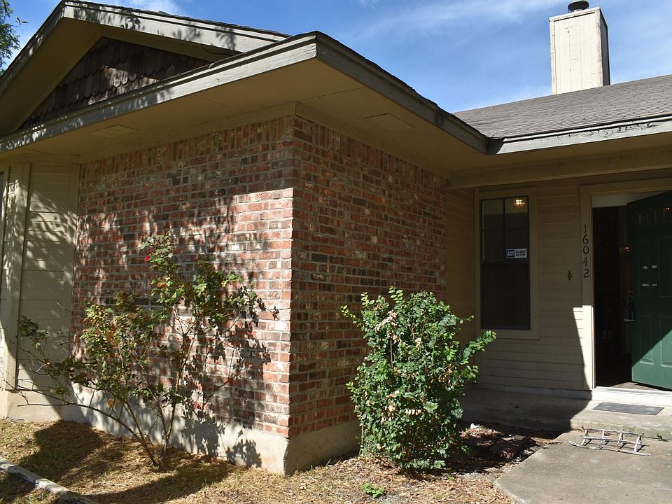 1st image of 16042 Stoneham Cir