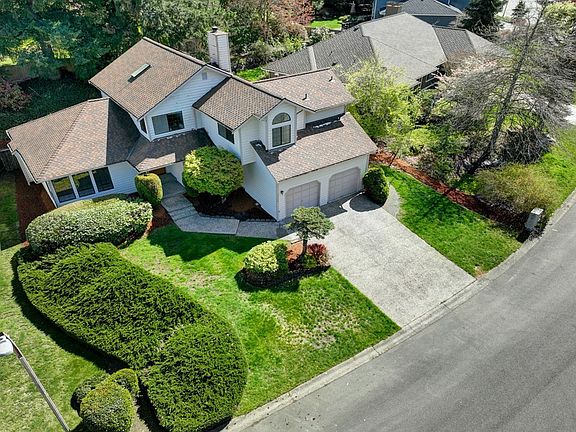 2nd image of 1736 229th Ave NE