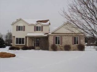 59958 Mulberry Ln, South Lyon, MI 48178