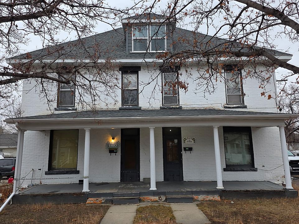 1st image of 615 6th St N