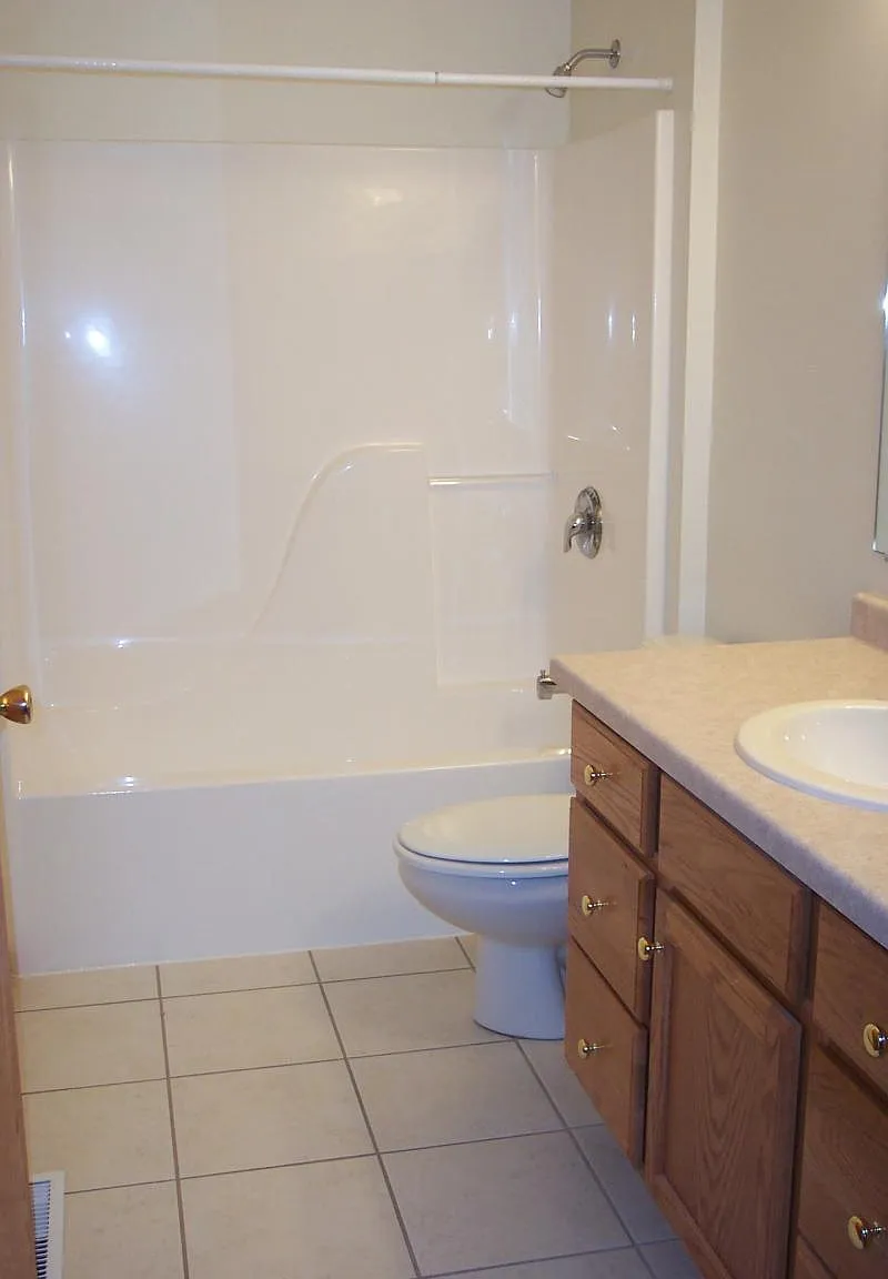 2 bed, 1.5 bath, 1200 sqft, $1,250 — Photo 1