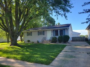 2748 Sandgate Rd, Springfield, IL 62702