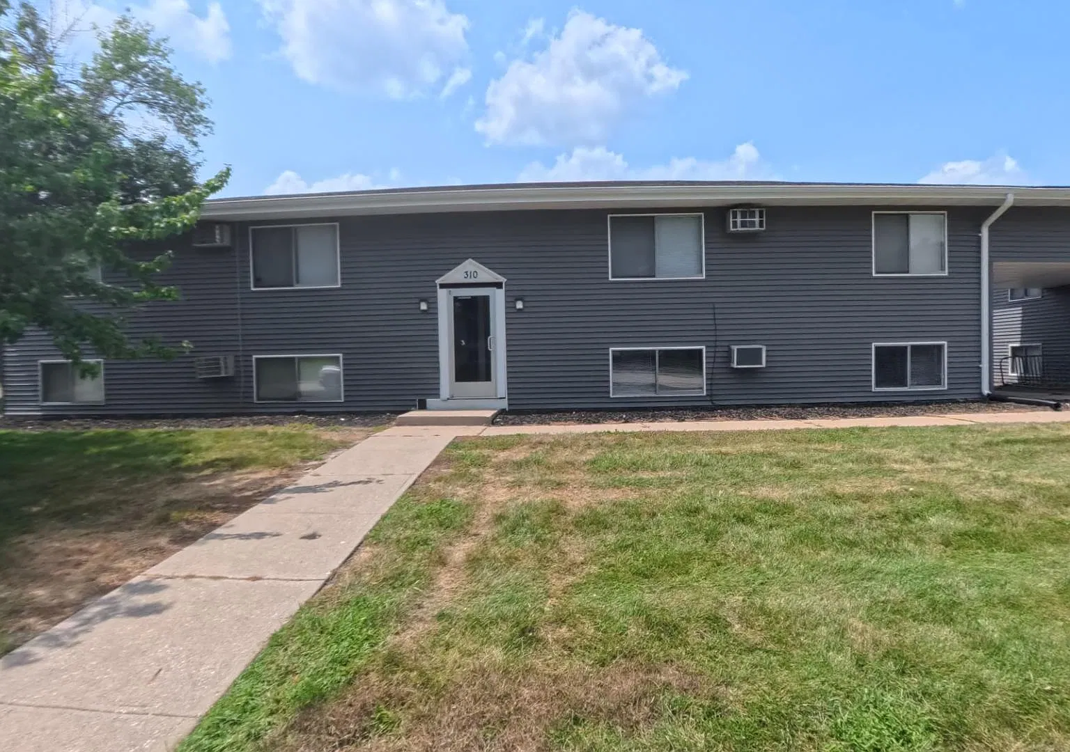 310 NW Chapel Dr - 3 — Photo 4