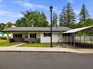 35 7th St, Fairview, OR 97024