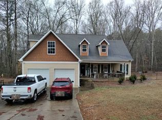 52 Overlook Dr, Hull, GA 30646