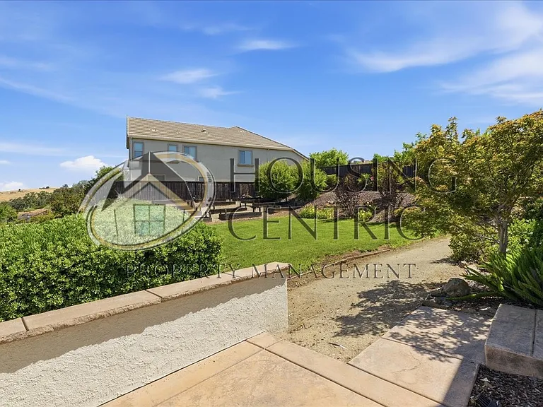 7242 Breaker Point Way — Photo 49