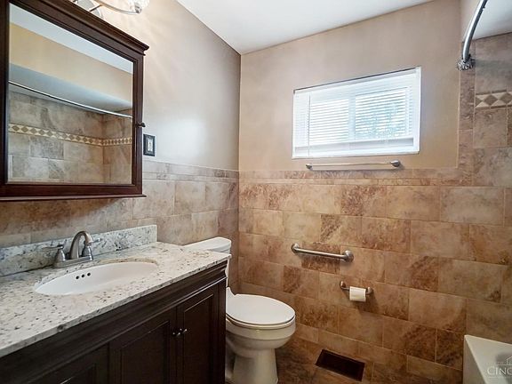 5th image of 788 Fairhaven Dr