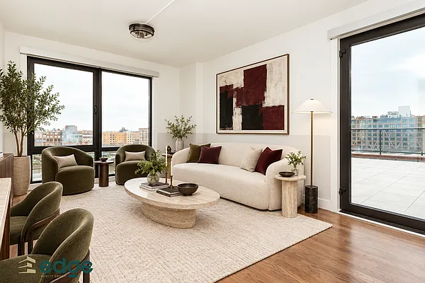 Living room, photo 2