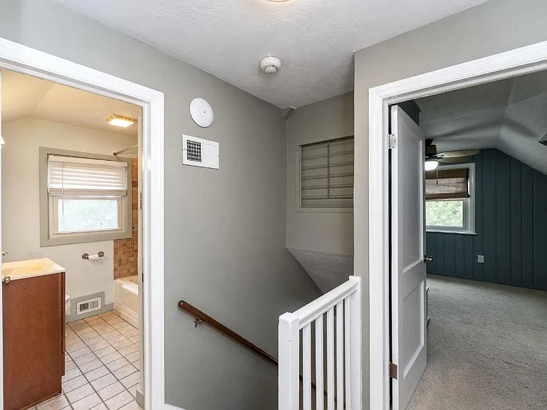 6814 Duke Dr — Photo 19