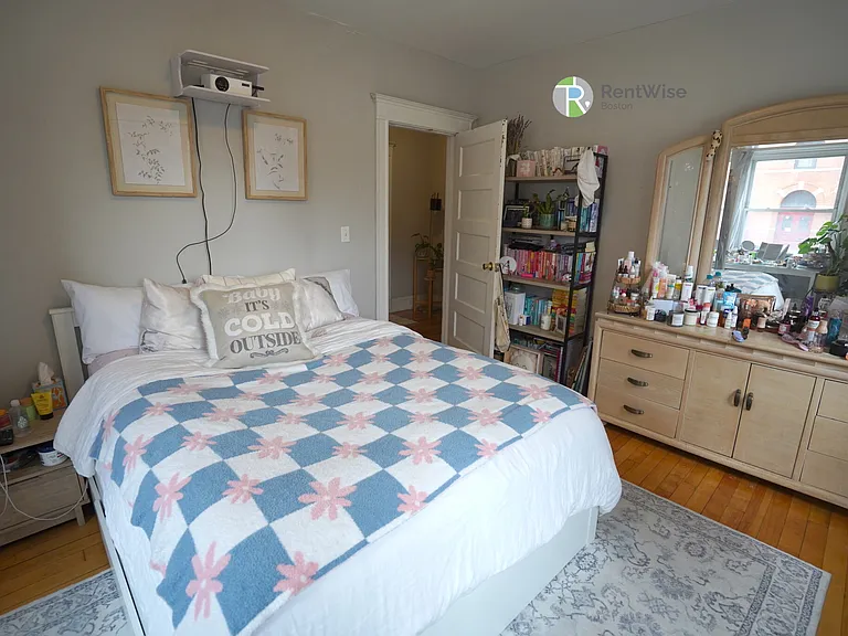 230 South St #2C — Photo 2