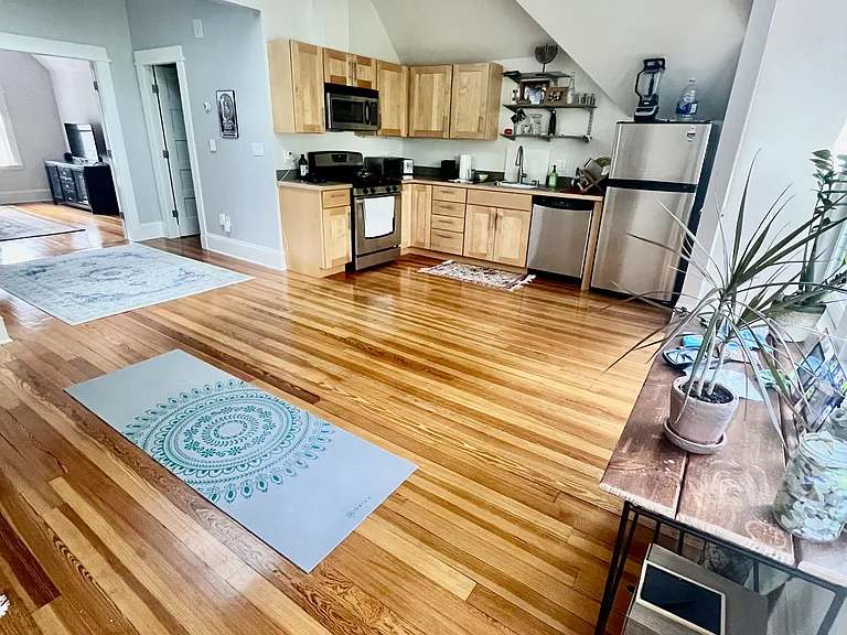 118 Coolidge St #1 — Photo 3