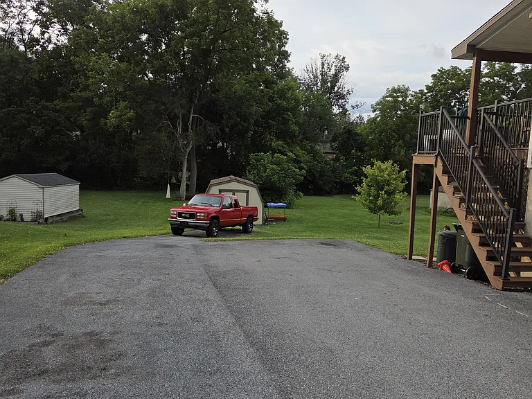 1514 N Reading Rd #B — Photo 10