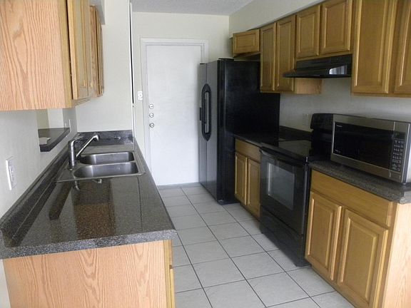 3rd image of 1758 Dawn Breeze Dr