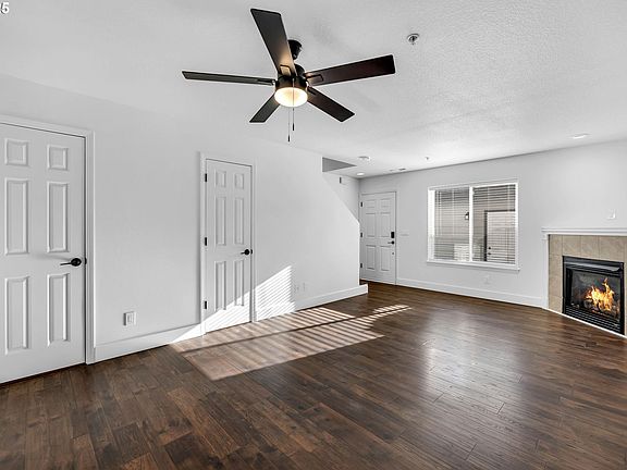 3rd image of 4000 NE 109th Ave #W115