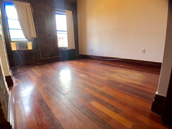 5th image of 139 1st Ave #12